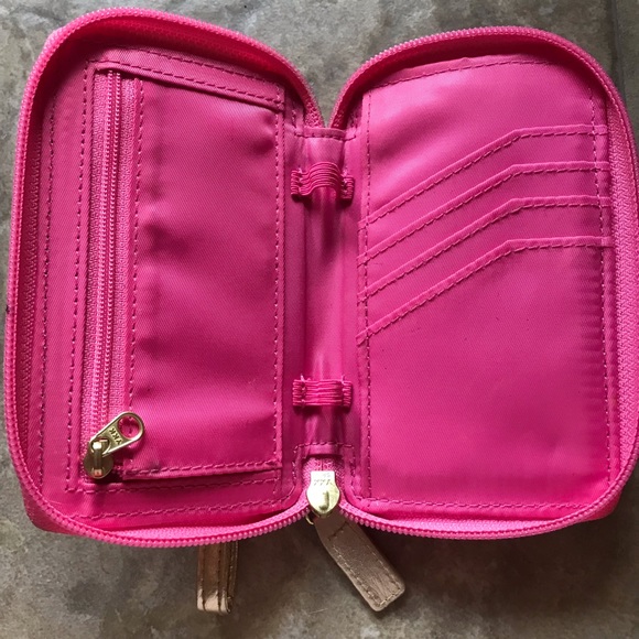 Lilly Pulitzer Wristlet w/ Detachable Strap and ID Slot - Picture 3 of 3